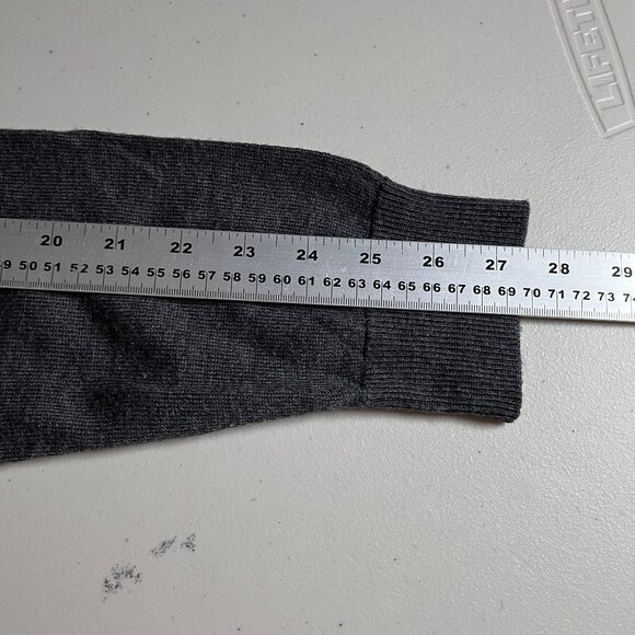 Icebreaker 100% Wool Crewneck Long Sleeve Sweaters - Men's Size M - Blue Gray - Picture 8 of 9